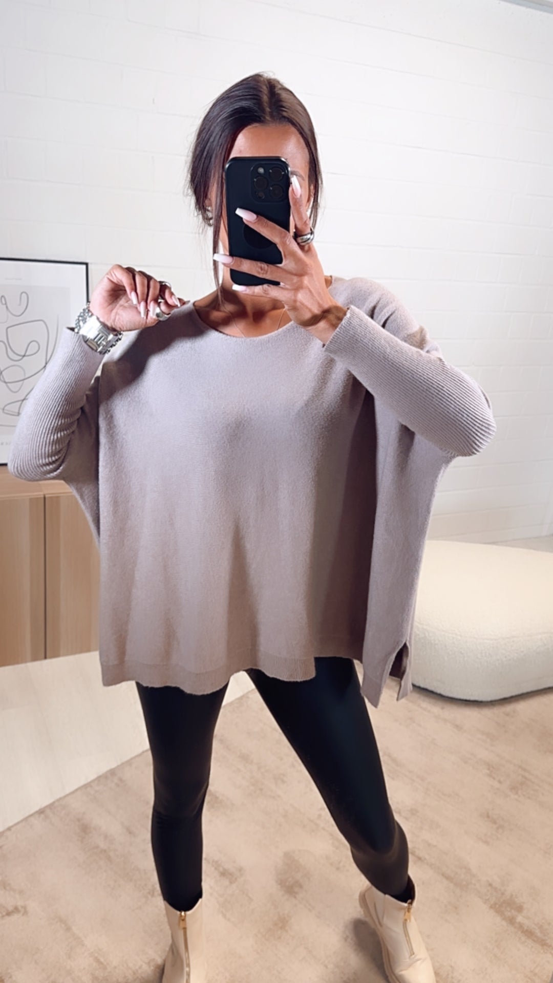 Variante ultra weicher Pullover mit Fledermausärmeln / taupe Art. 7453