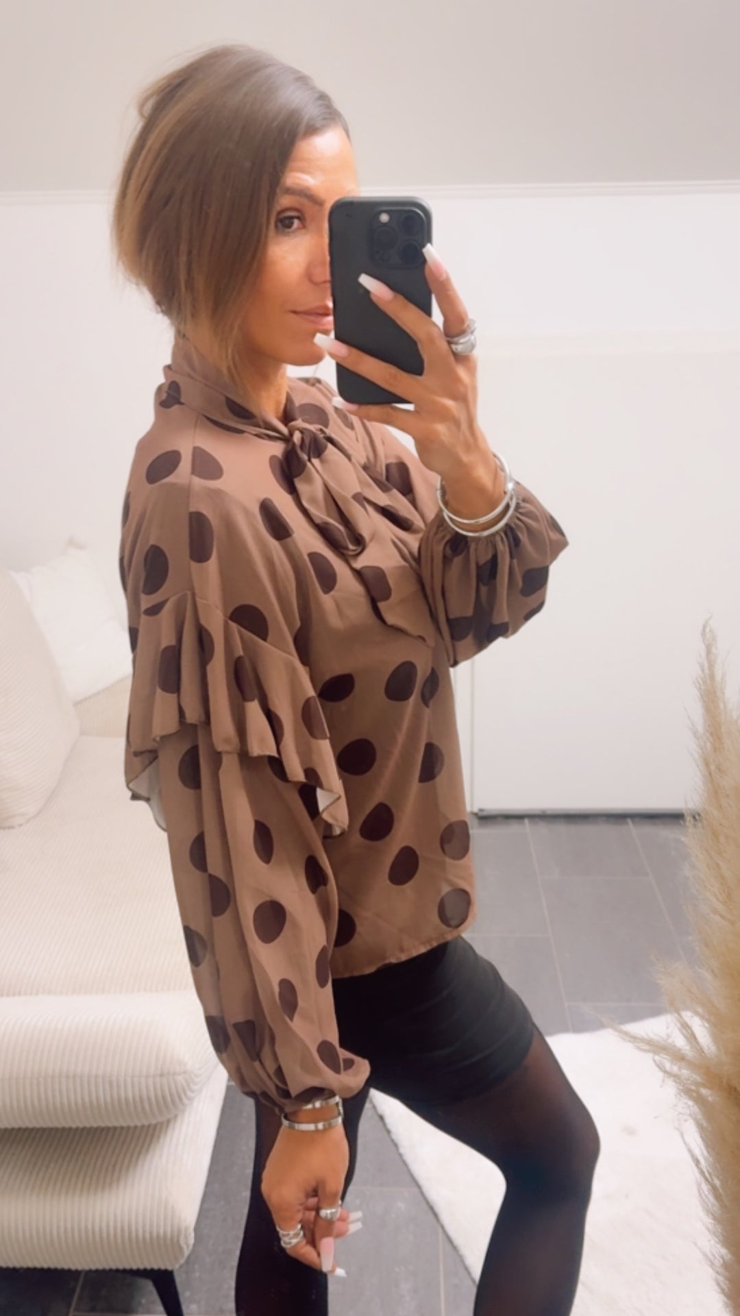 PUNKTE Transparente Bluse mit Schleife / cappuccino - dunkel braun Art. 12967