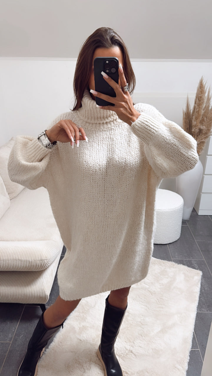 mittellanges Kuschel Strickkleid mit Rollkragen / wollweiss Art. 8652