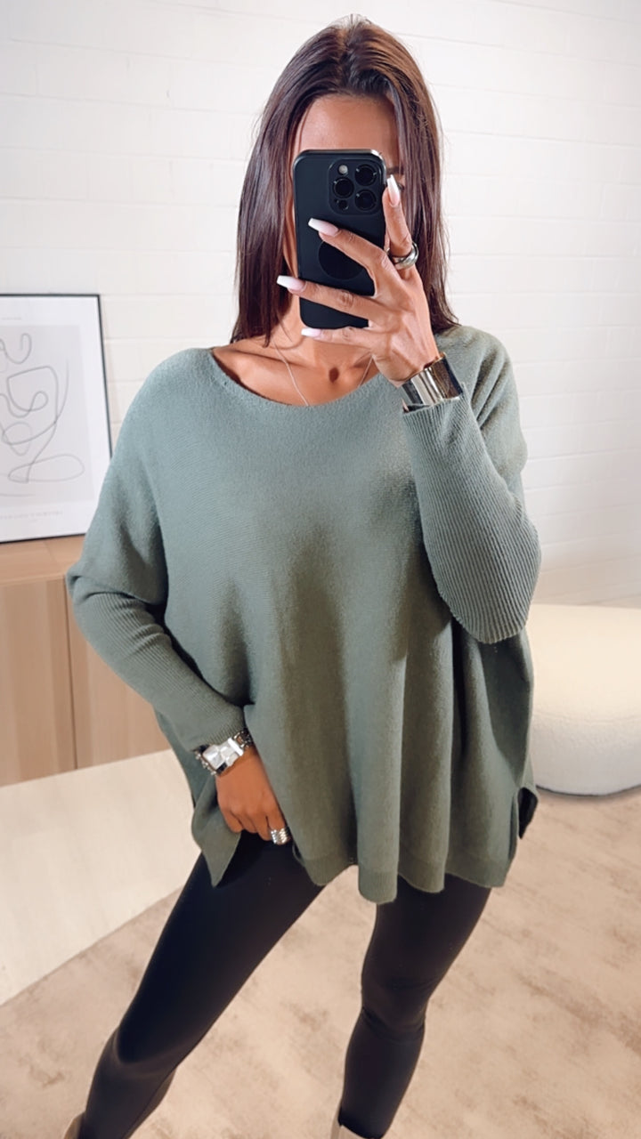 Variante Ultra weicher Pullover mit Fledermausärmeln / khaki Art. 7452
