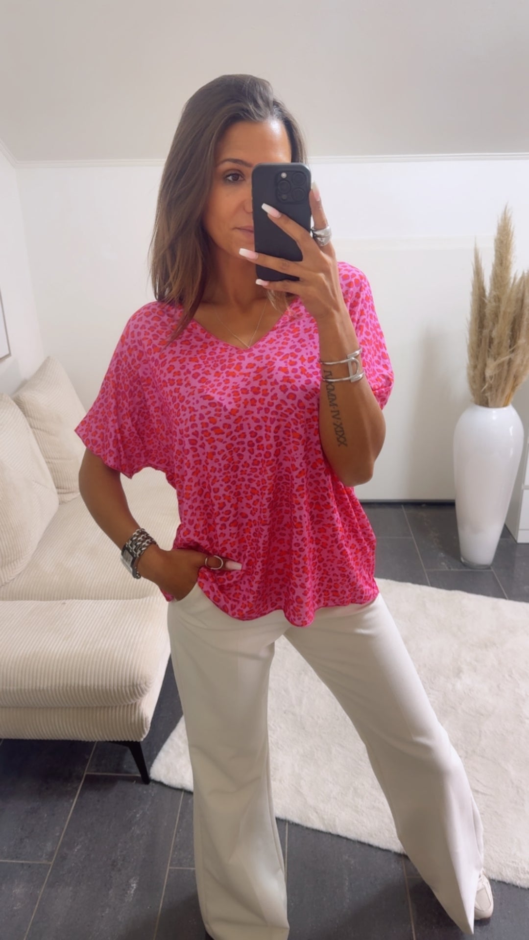 LEO T-shirt Oberteil mit V-Ausschnitt / pink - orange  - magenta  Art. 14662