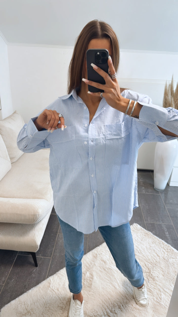 längere Baumwoll Bluse mit weißen Knöpfen, Streifen / hell blau - weiss Art. 8717