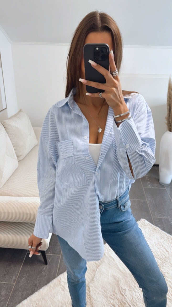längere Baumwoll Bluse mit weißen Knöpfen, Streifen / hell blau - weiss Art. 8717