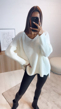 grober Strick Pullover, engere Ärmel, V-Ausschnitt / wollweiss Art. 7581