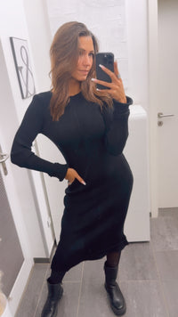 (Maxi-) figurbetontes Strick Kleid in Ripp Optik / schwarz Art. 12960