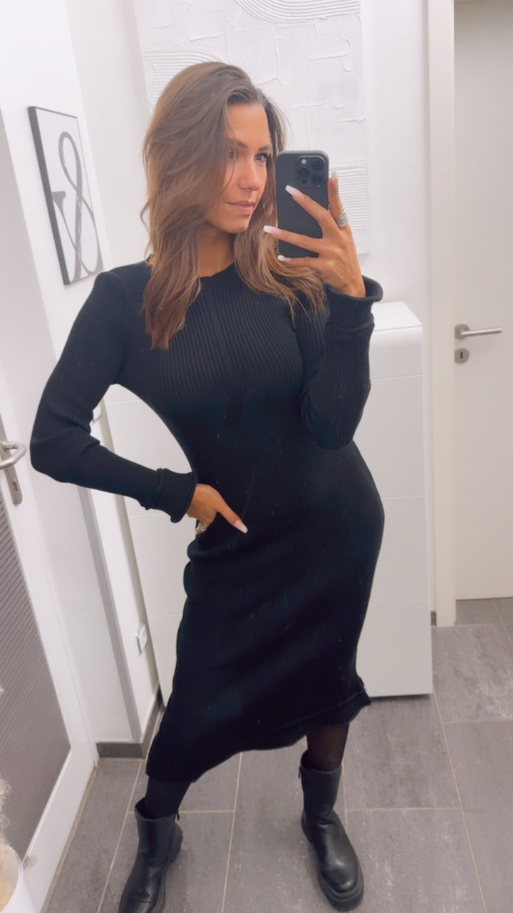 (Maxi-) figurbetontes Strick Kleid in Ripp Optik / schwarz Art. 12960