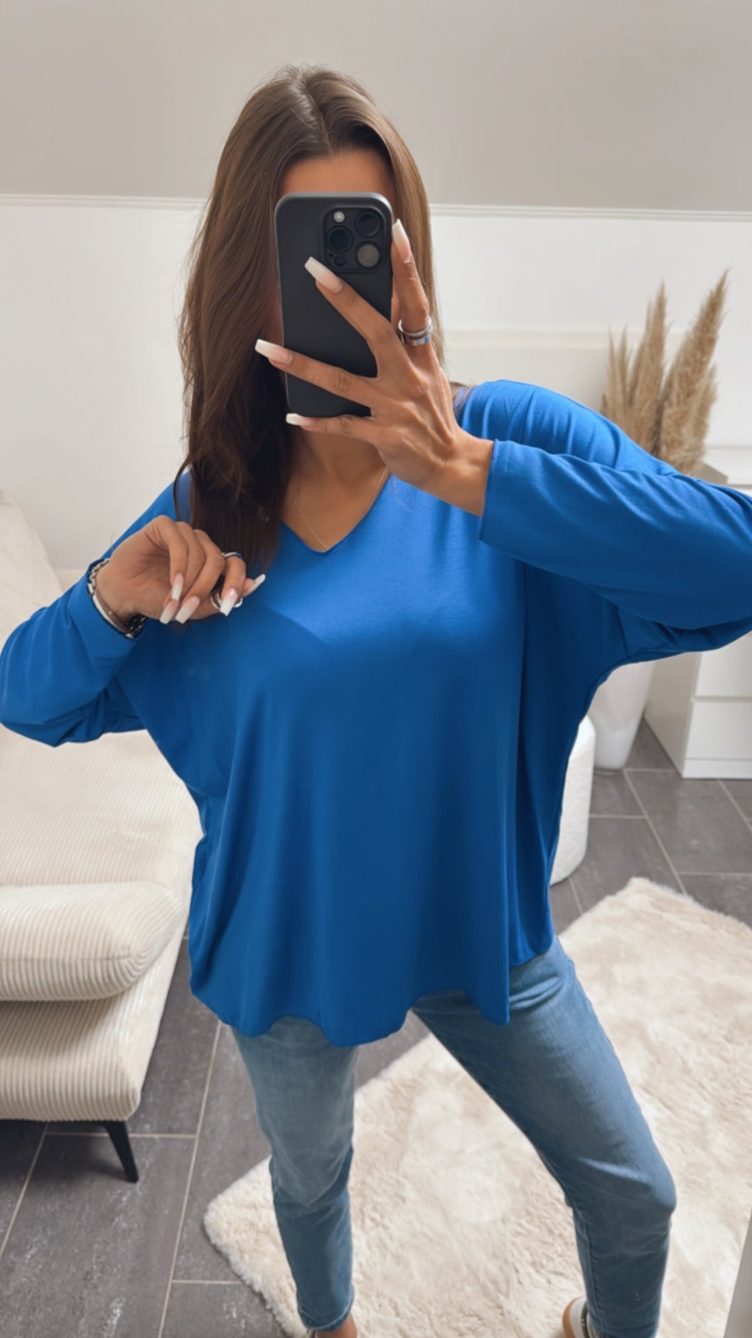 Lockeres Langarm Oberteil mit V-Ausschnitt / royal blau Art. 8747