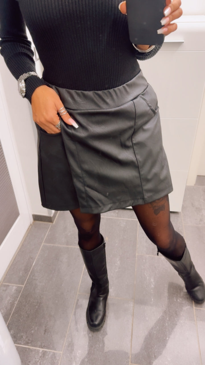 MATTER LEDERLOOK Hosenrock / schwarz Art. 13057