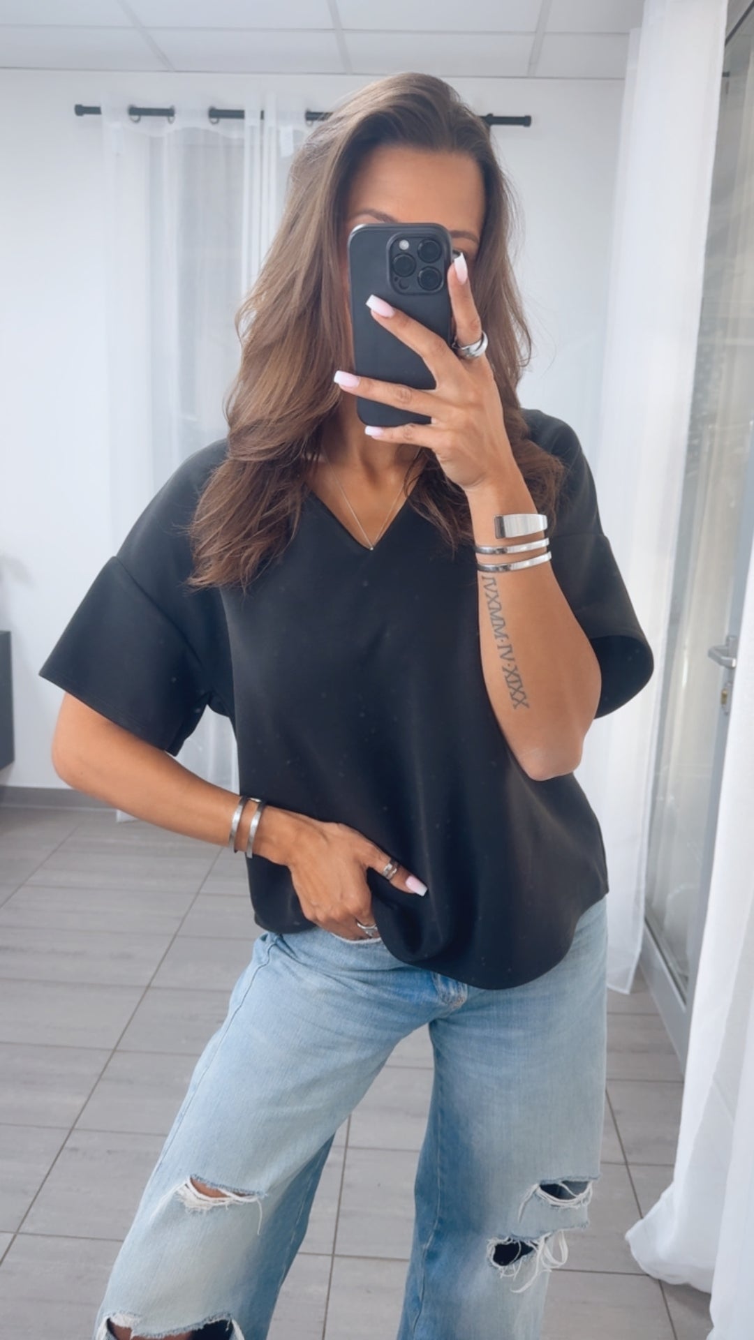 V-Ausschnitt Butter Stoff T-Shirt / schwarz Art.14833