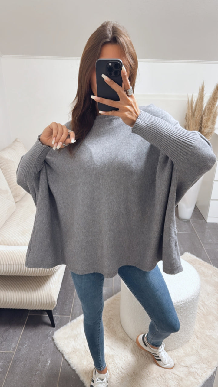 ultra weicher Pullover mit Fledermausärmeln / dunkel grau Art. 8829