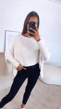 ultra weicher Pullover mit Fledermausärmeln / beige Art. 6377