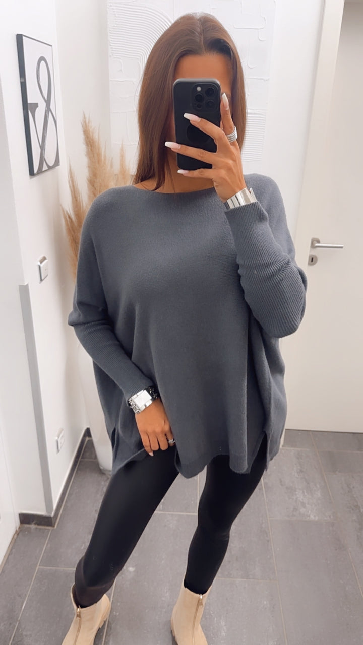 Variante ultra weicher Pullover mit Fledermausärmeln / dunkel grau Art. 7458