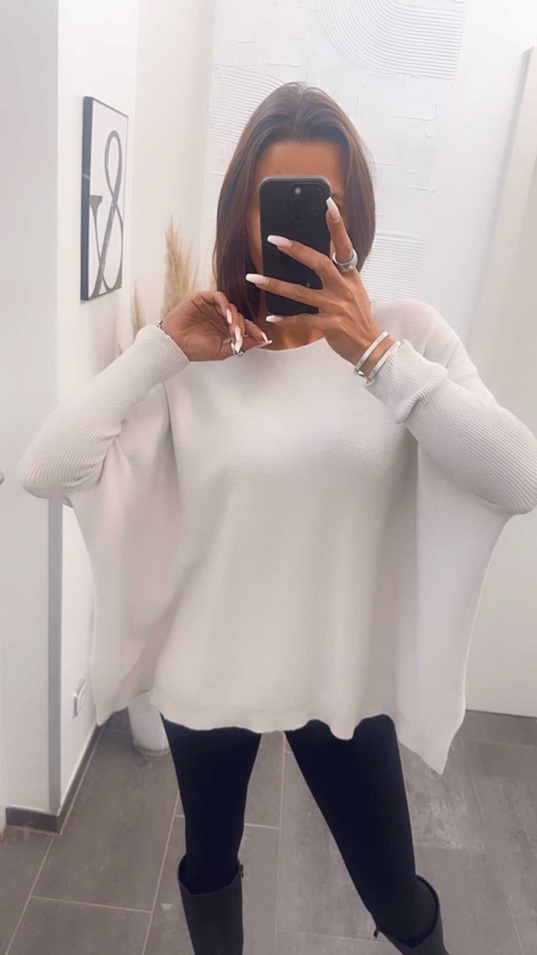Variante ultra weicher Pullover mit Fledermausärmeln / Creme beige  Art. 7455