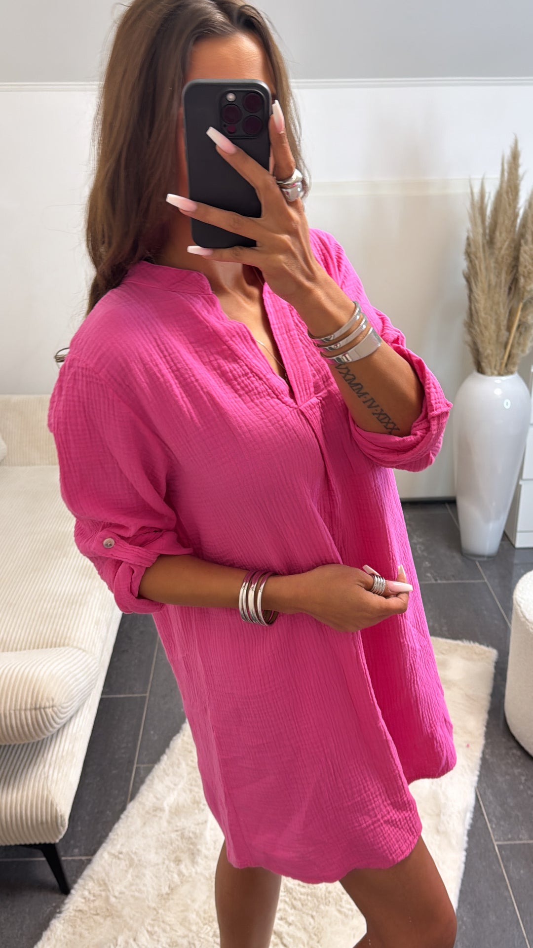 Musselin Blusen Kleid mit V-Ausschnitt / pink Art. 8952