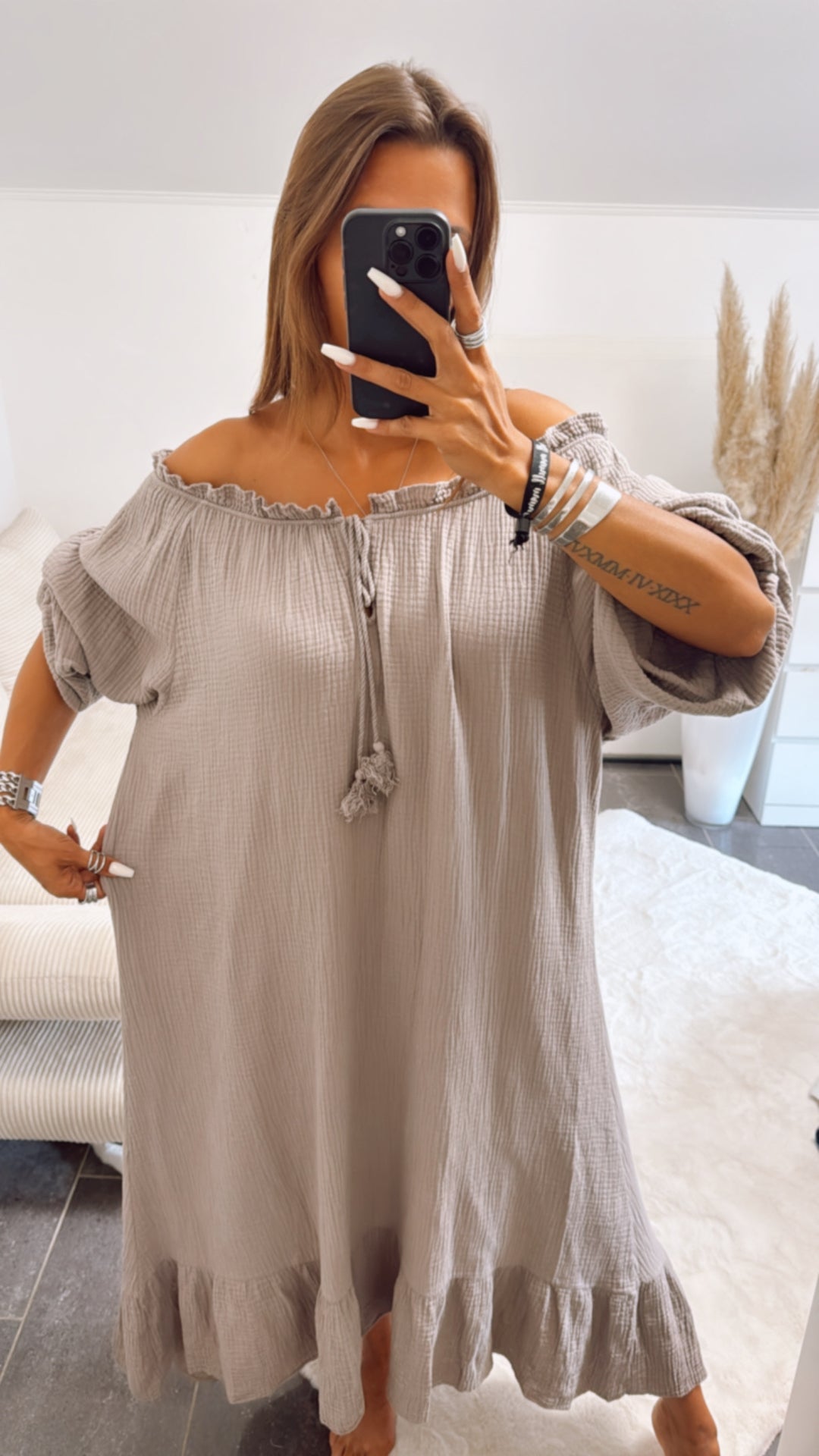 (Maxi-) Vokuhila Musselin Kleid / taupe Art. 10617