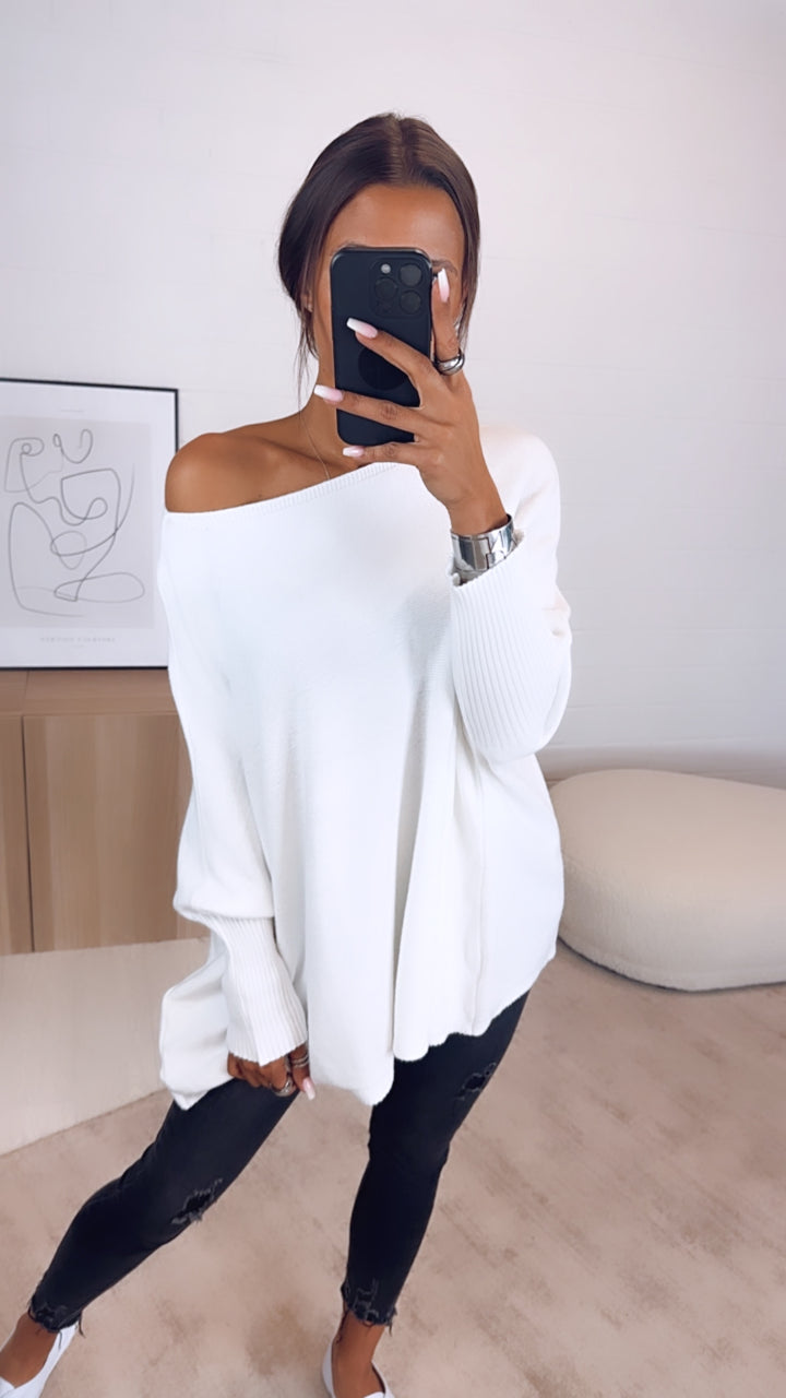 ultra weicher Pullover mit Fledermausärmeln / weiss Art. 6512