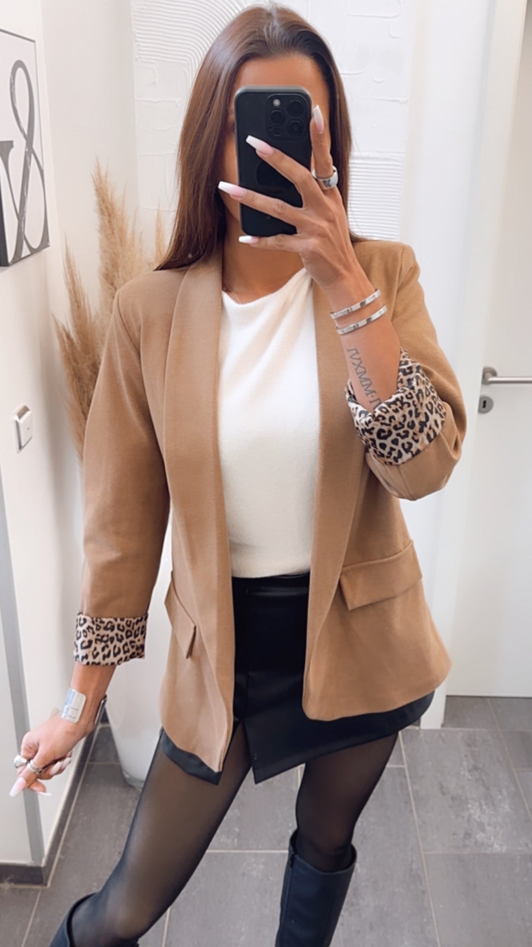 weicher Blazer mit Leo Akzenten / camel Art. 7748
