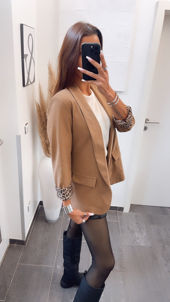 weicher Blazer mit Leo Akzenten / camel Art. 7748