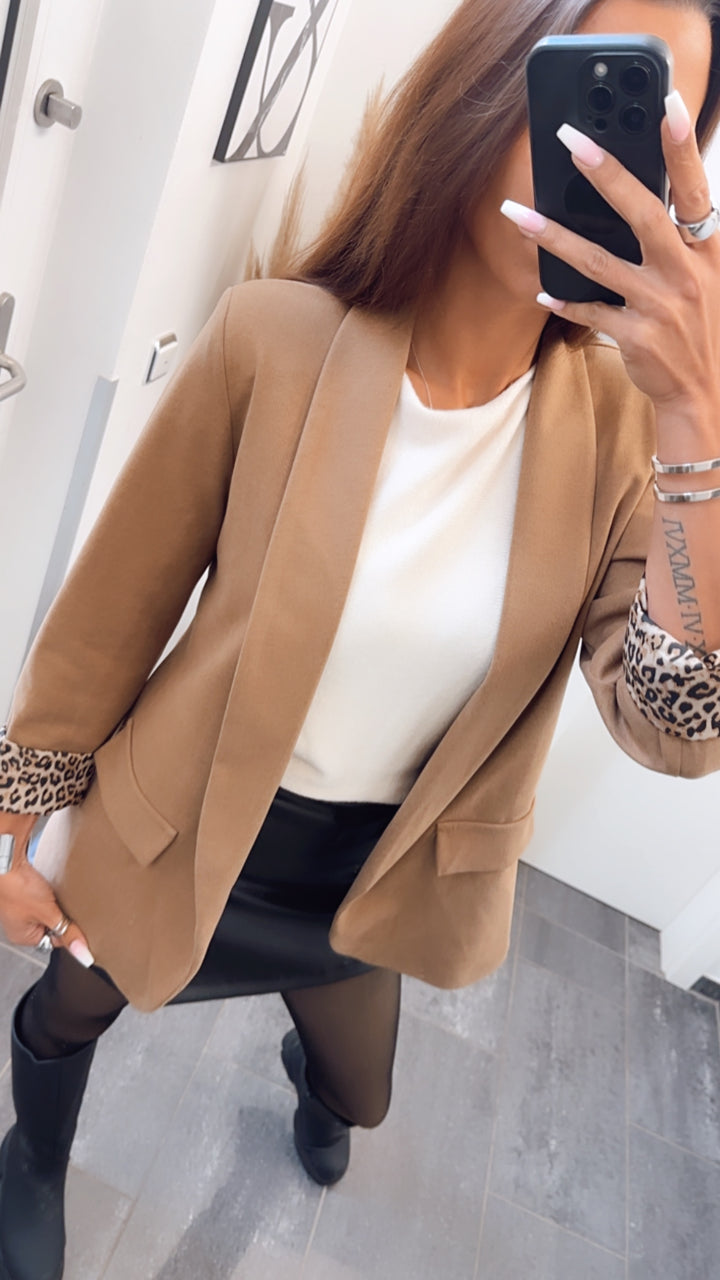 weicher Blazer mit Leo Akzenten / camel Art. 7748