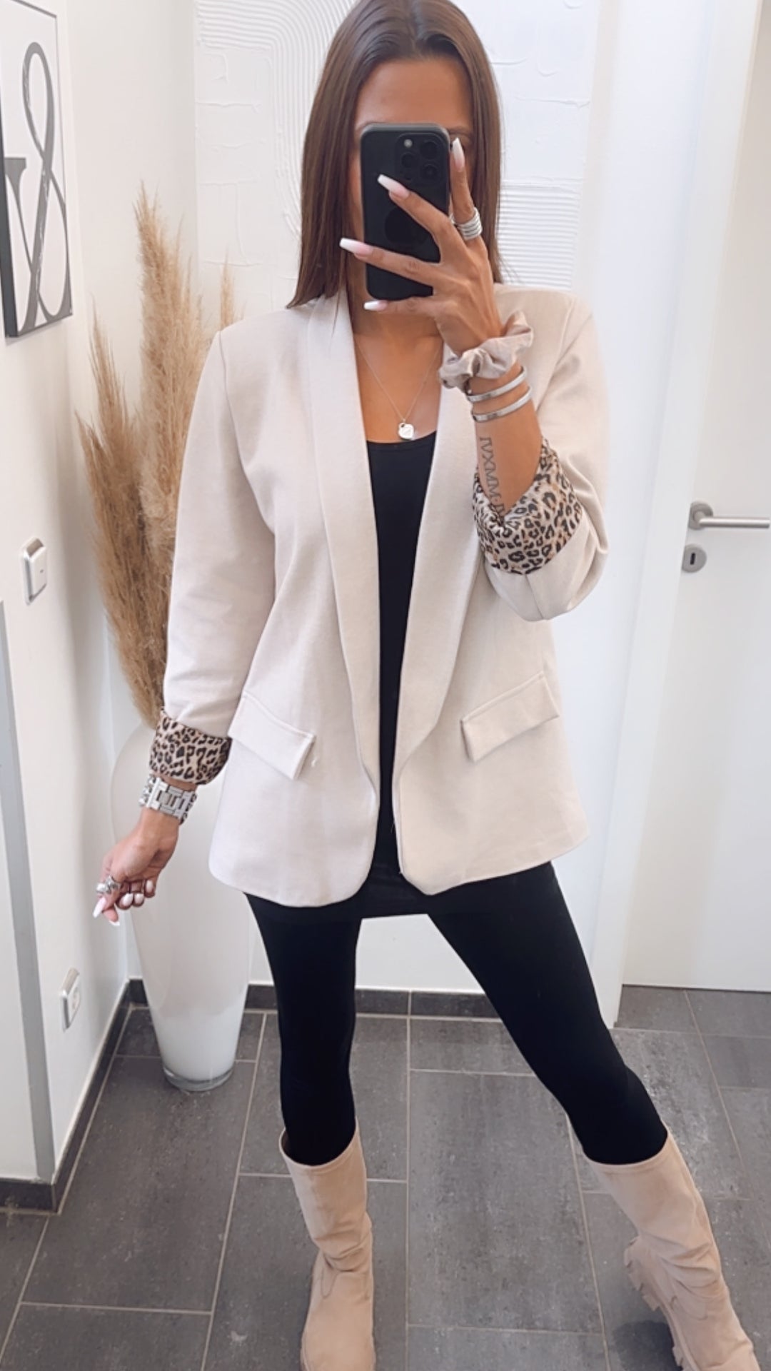 weicher Blazer mit Leo Akzenten / beige Art. 7768