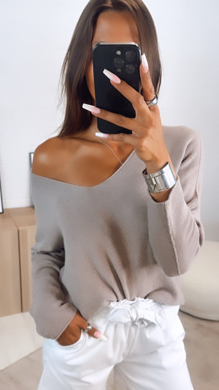 Leichter, super weicher Pullover - V-Ausschnitt / schlamm Art. 6732