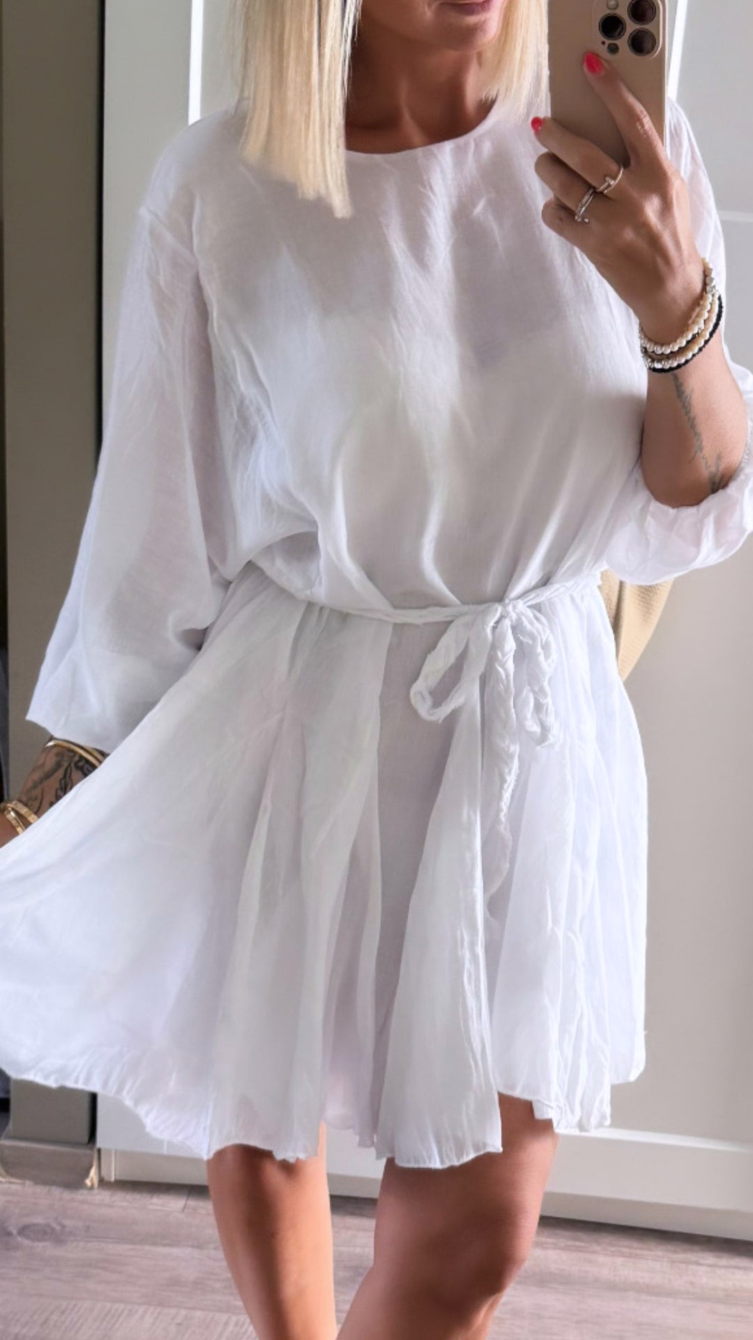 schickes Kleid mit geflochtenem Gürtel / weiss Art. 10500