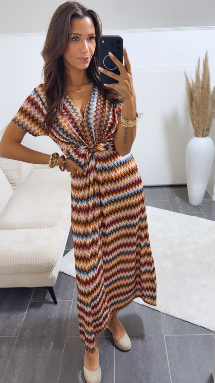MAXI Kleid mit T-Shirt Ärmeln und raffiniertem Brustbereich ZICKZACK MUSTER / beige - braun - orange - blau  - rosa Art.15009