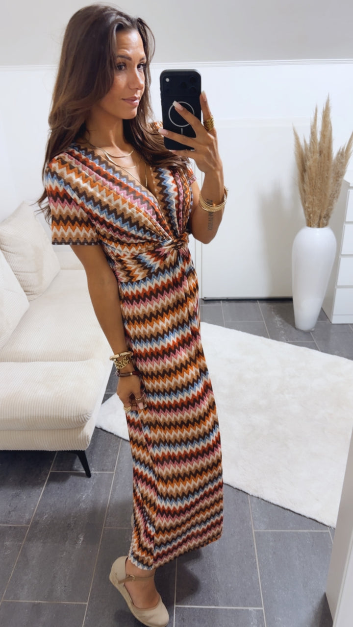 MAXI Kleid mit T-Shirt Ärmeln und raffiniertem Brustbereich ZICKZACK MUSTER / beige - braun - orange - blau  - rosa Art.15009