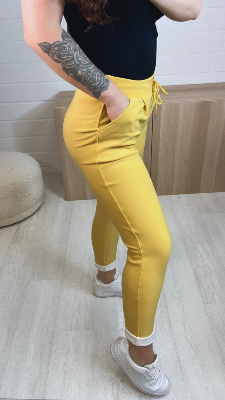 Hose „Classic“ / sonniges gelb Art. 8978