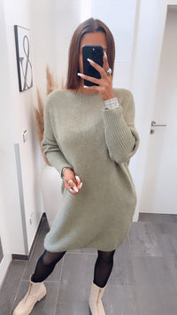 Strick Long Pullover / Kleid mit engeren Ärmeln / soft khaki- salbei Art. 7822