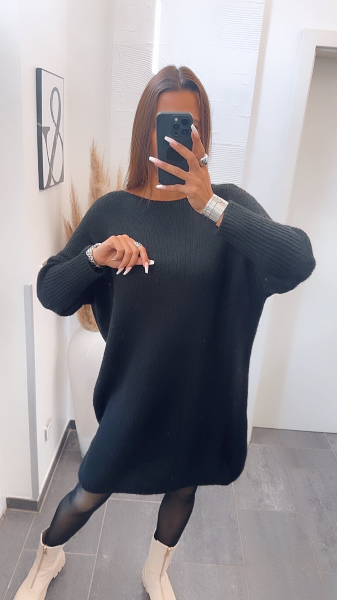 Strick Long Pullover / Kleid mit engeren Ärmeln / schwarz Art. 7821