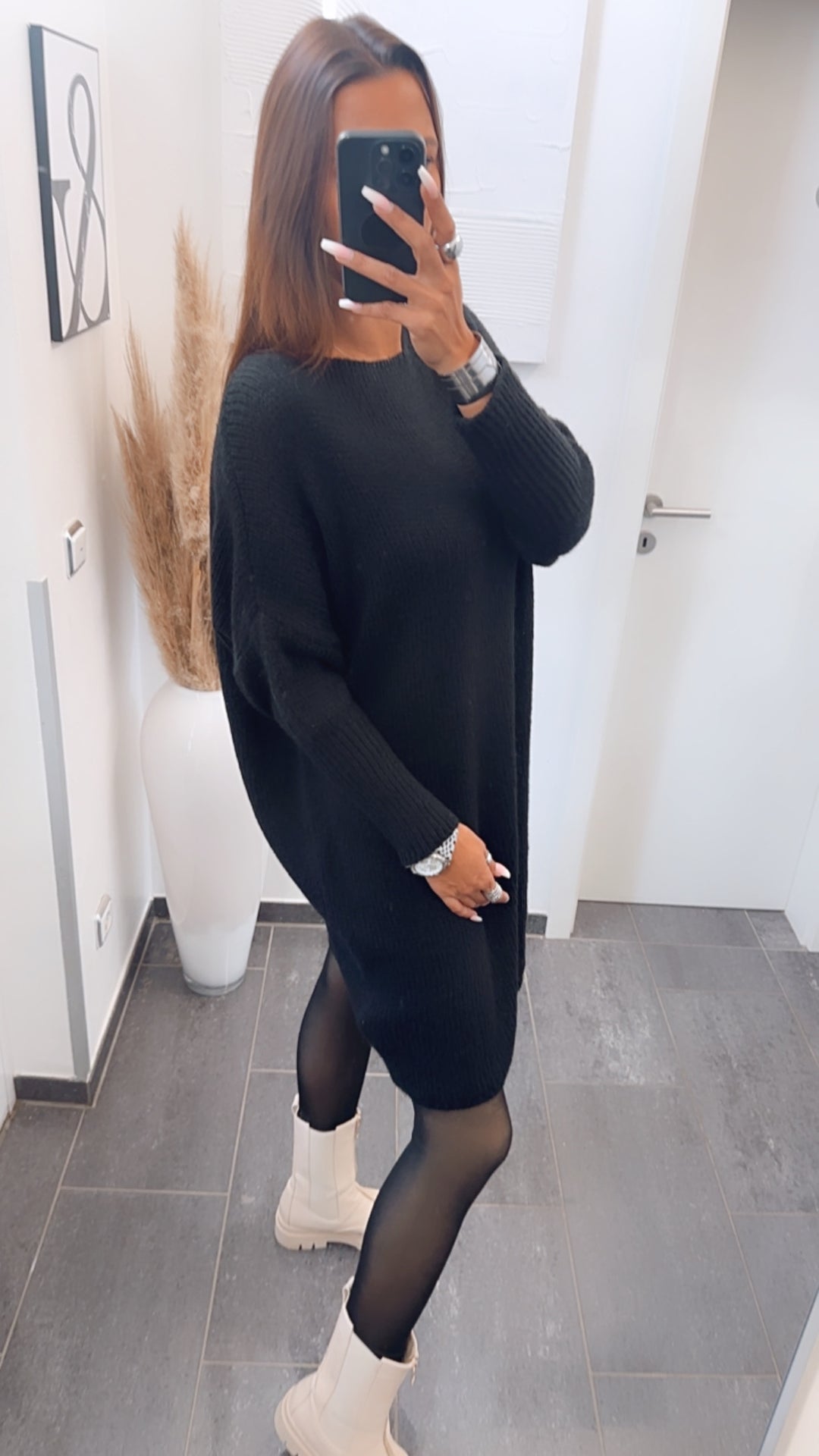 Strick Long Pullover / Kleid mit engeren Ärmeln / schwarz Art. 7821