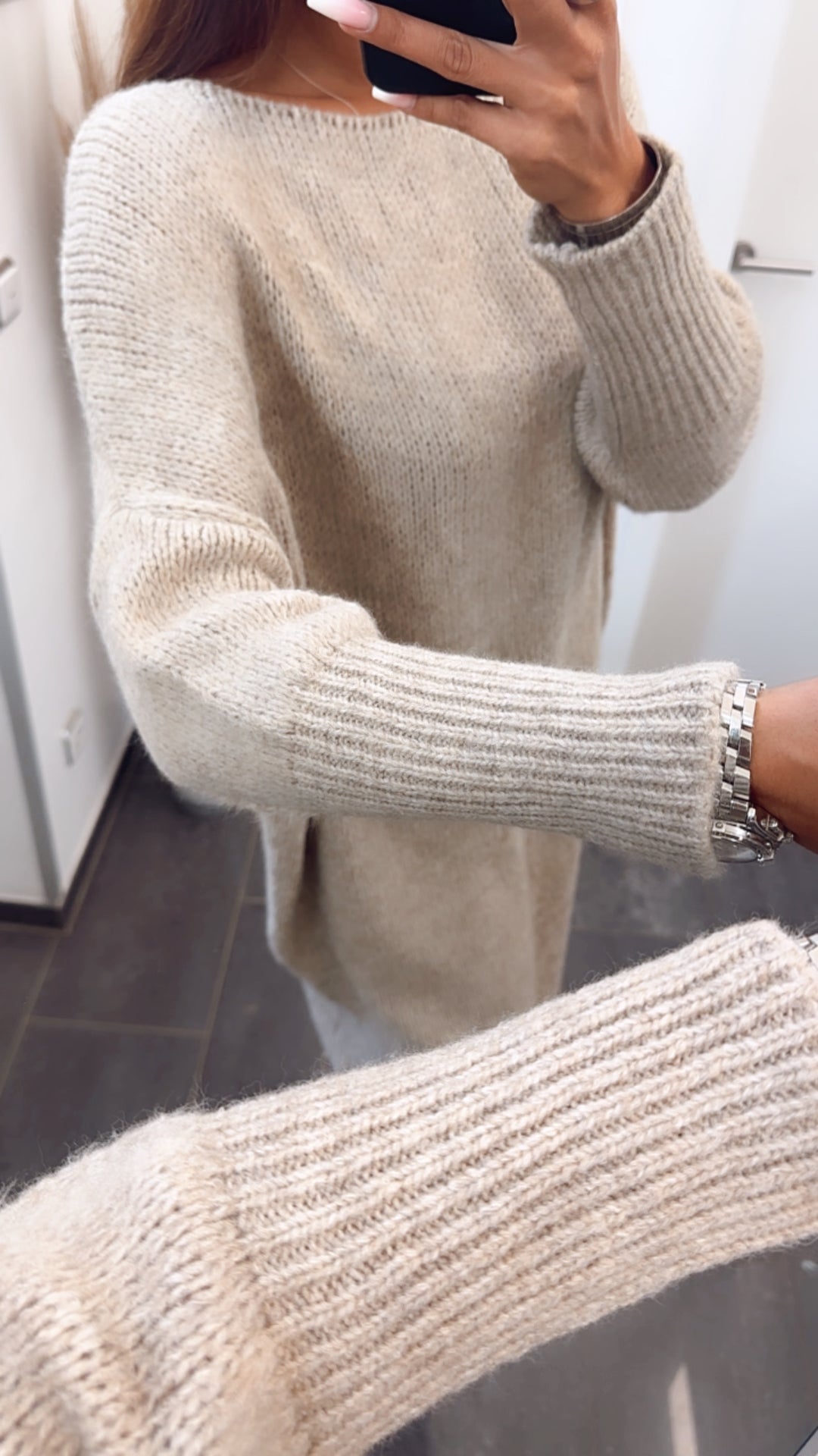 Strick Long Pullover / Kleid mit engeren Ärmeln / beige Art. 7823