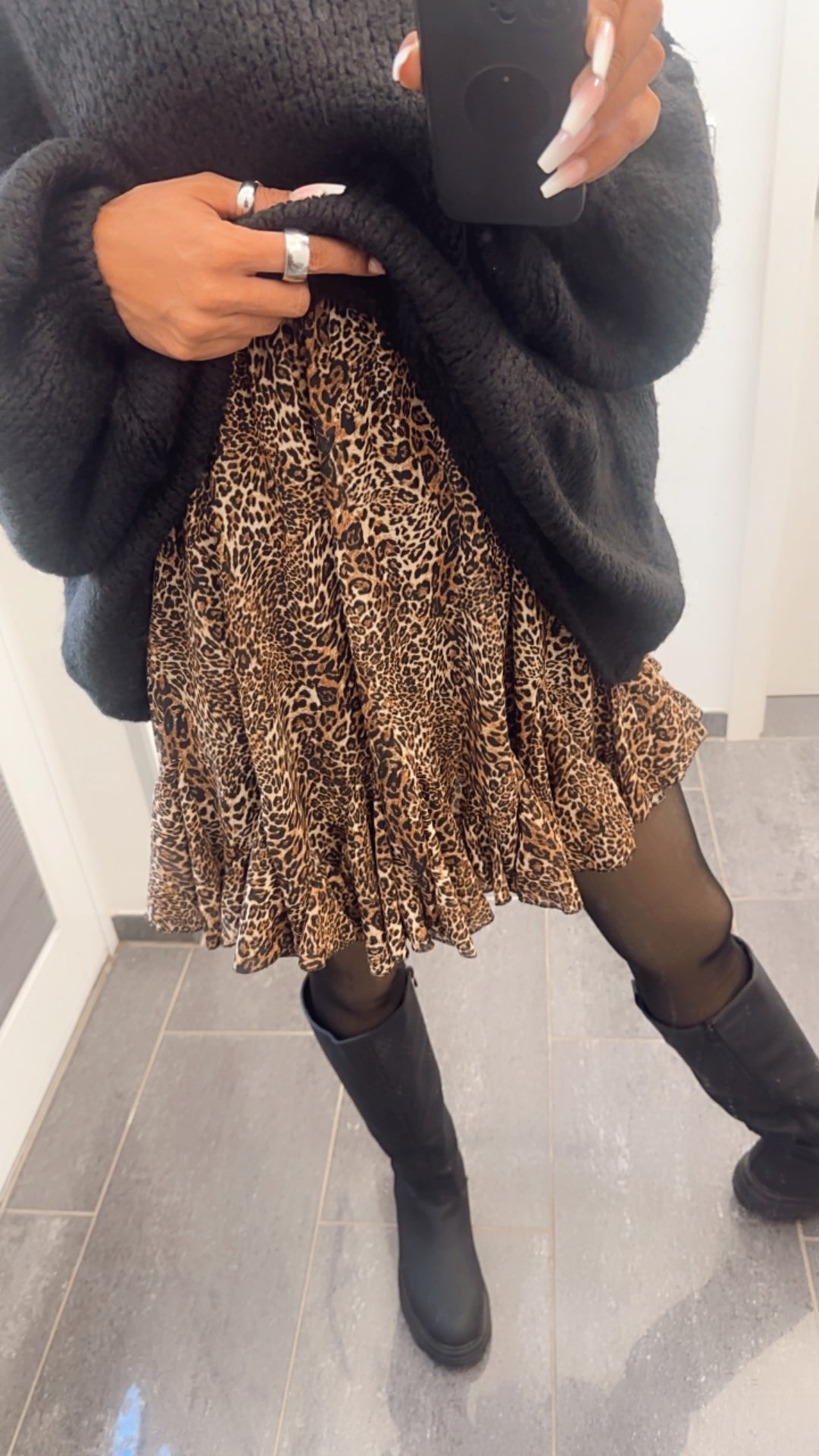 Rock Leoparden Stiefeletten Kombinieren Musselin Rock SASSYCLASSY