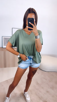 T-shirt Oberteil mit V-Ausschnitt / khaki Art. 4785
