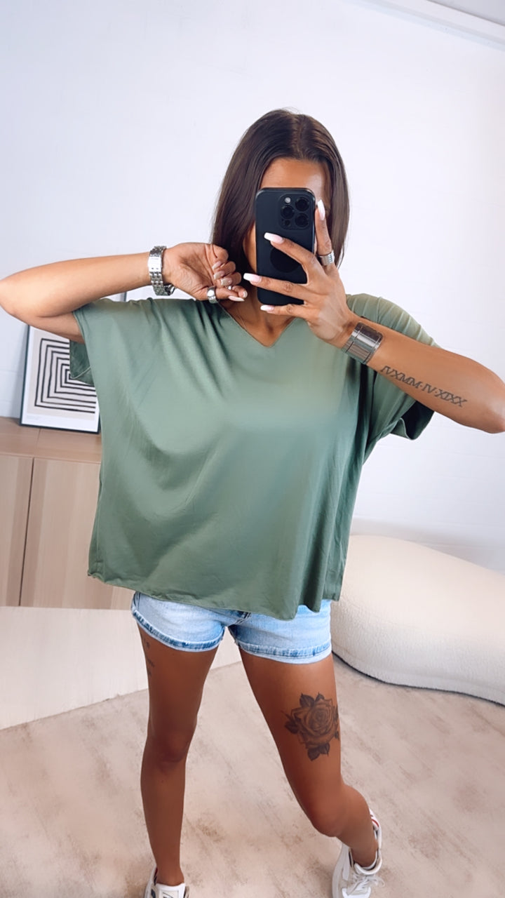 T-shirt Oberteil mit V-Ausschnitt / khaki Art. 4785