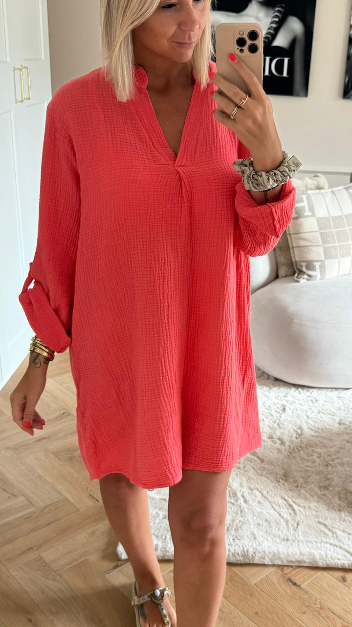 Musselin Blusen Kleid mit V-Ausschnitt / coral Art. 10995