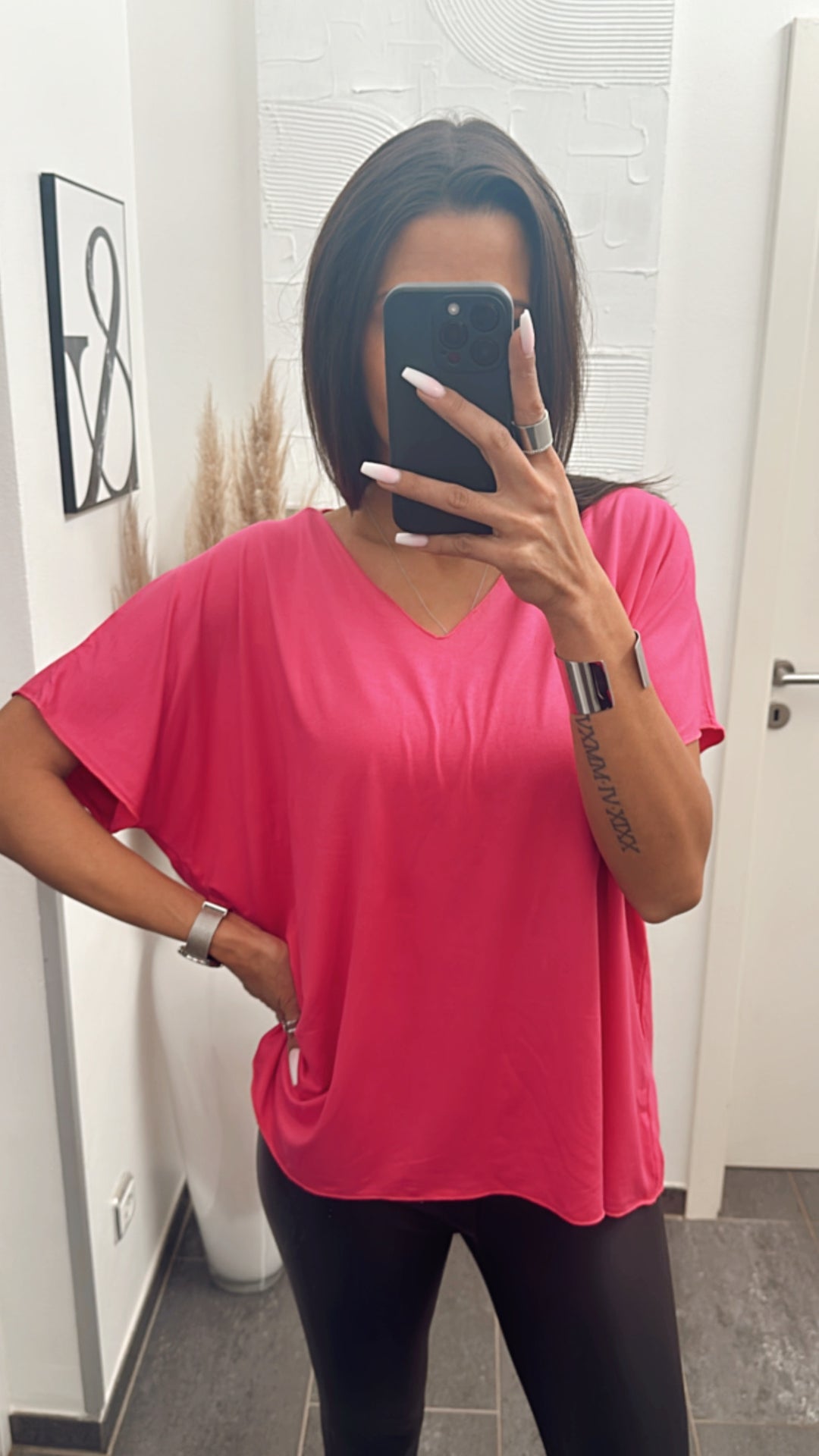 T-shirt mit V-Ausschnitt / Pink Art. 5429