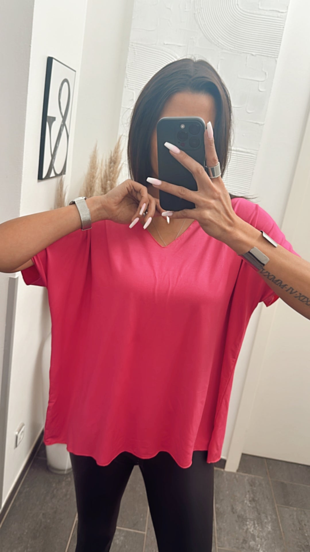 T-shirt mit V-Ausschnitt / Pink Art. 5429