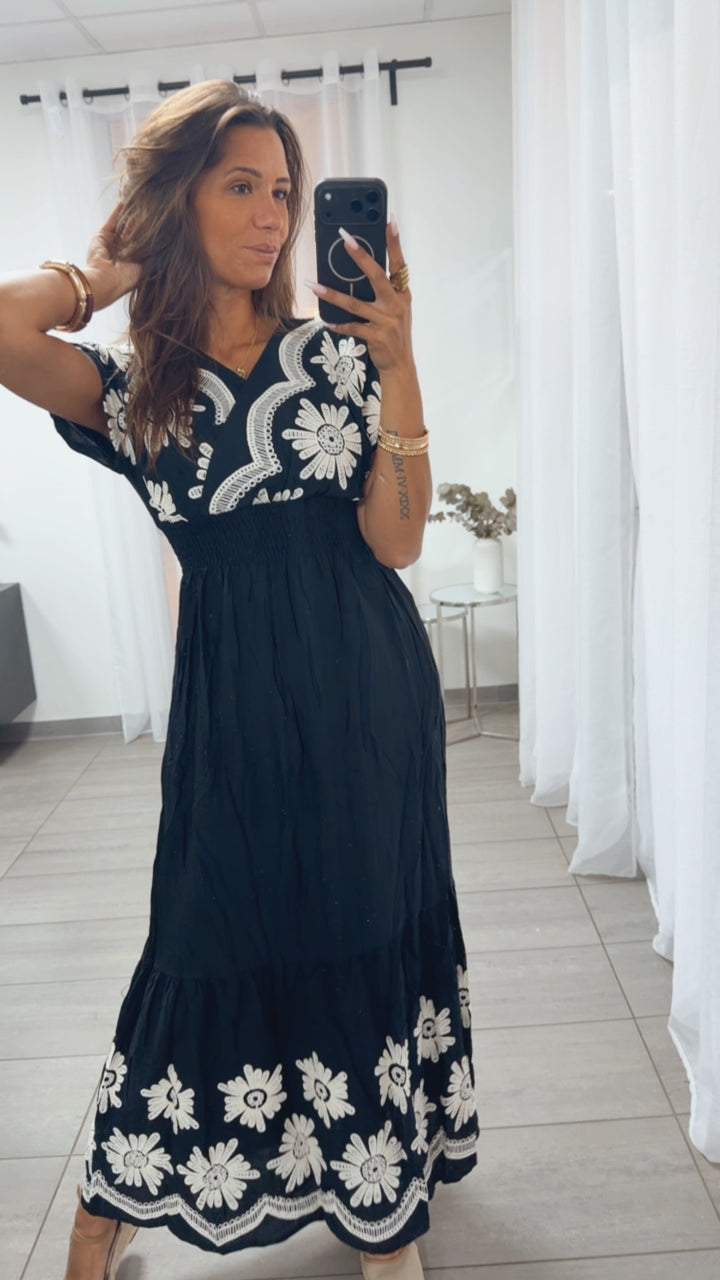 MAXI Kleid mit floralen Stickereien / schwarz - creme Art.15134
