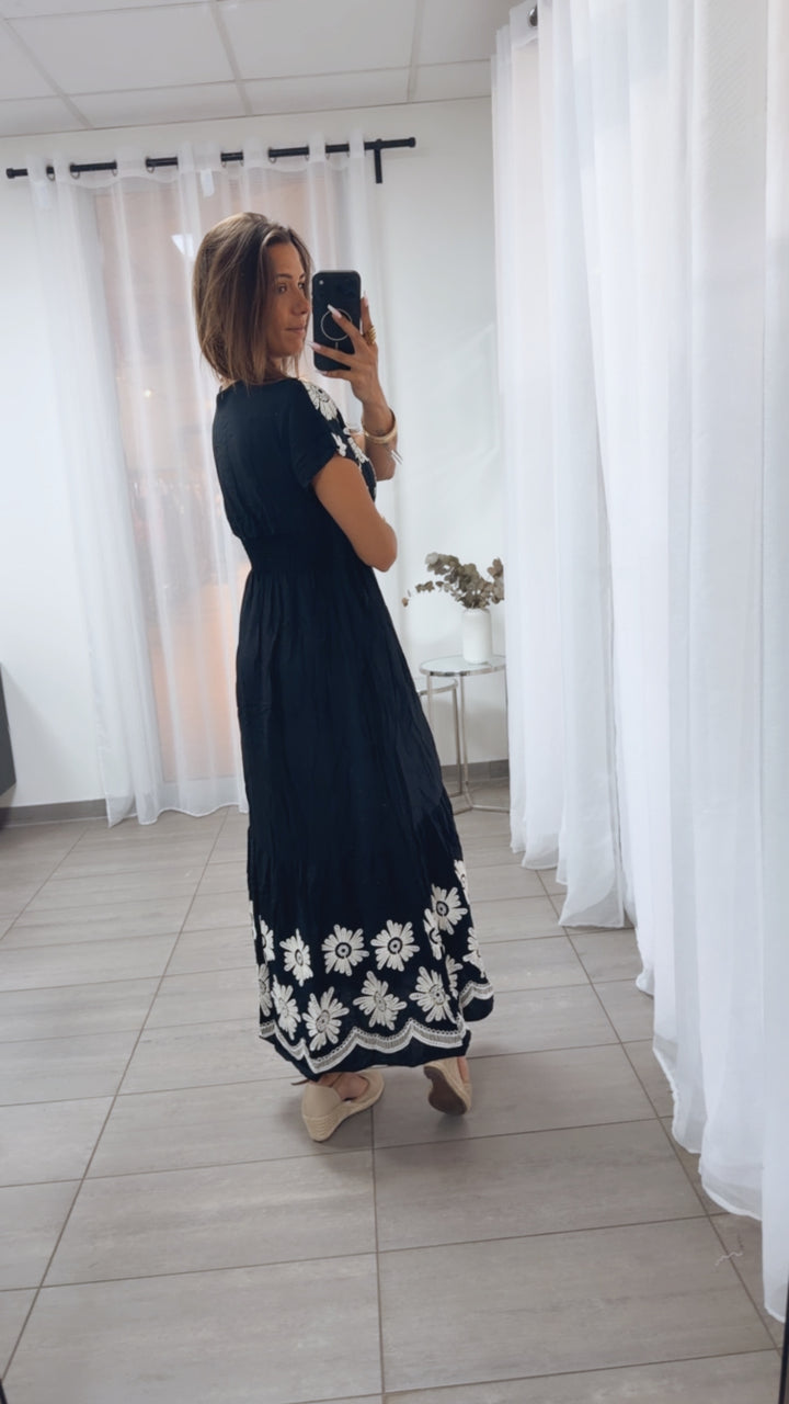 MAXI Kleid mit floralen Stickereien / schwarz - creme Art.15134