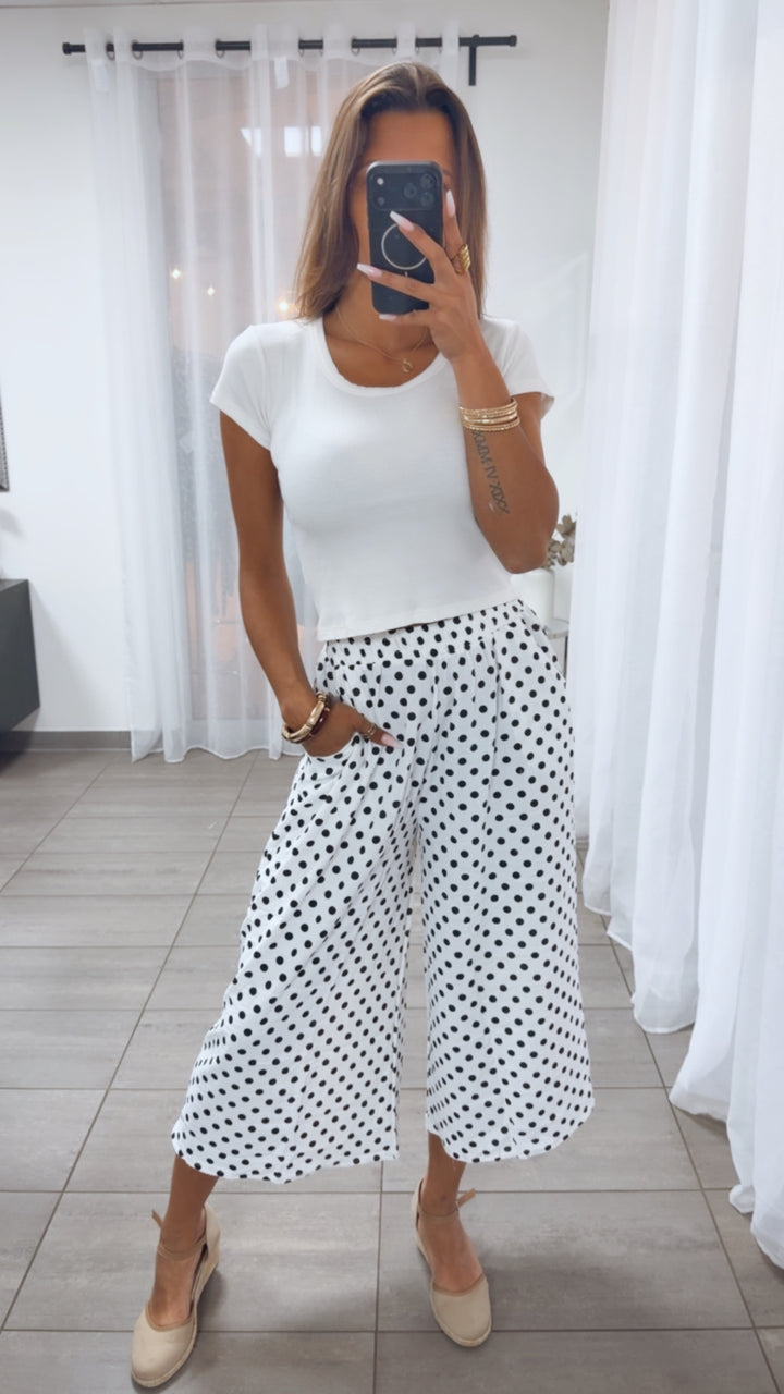 Punkte-Culotte mit Rock-Optik – luftige 3/4 Hose mit Taschen / weiß - schwarz Art. 15141