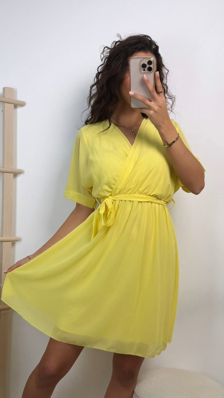 CHIFFON Kleid mit kurzen Ärmeln / soft gelb Art.15138