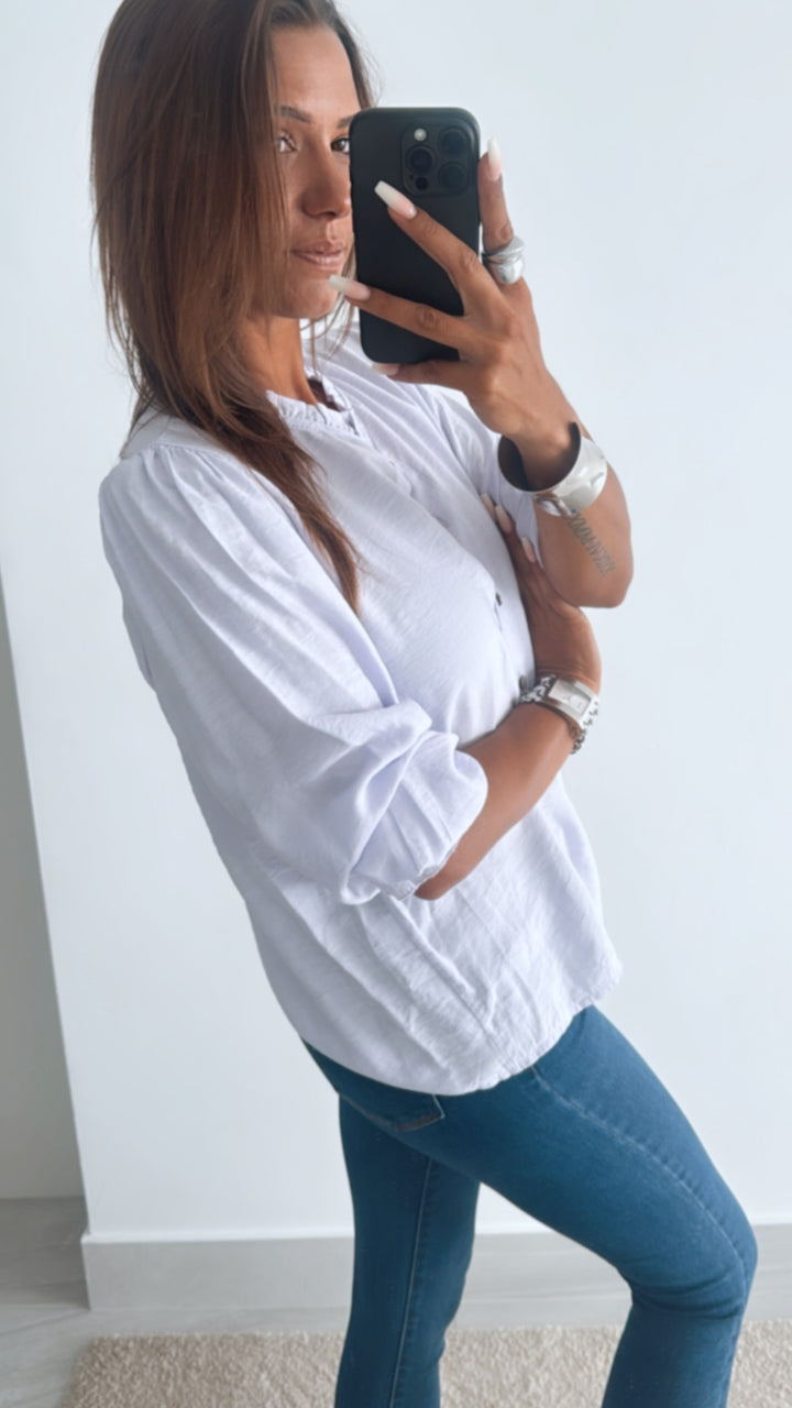 schmale Bluse mit Volant Ausschnitt / flieder Art. 10790