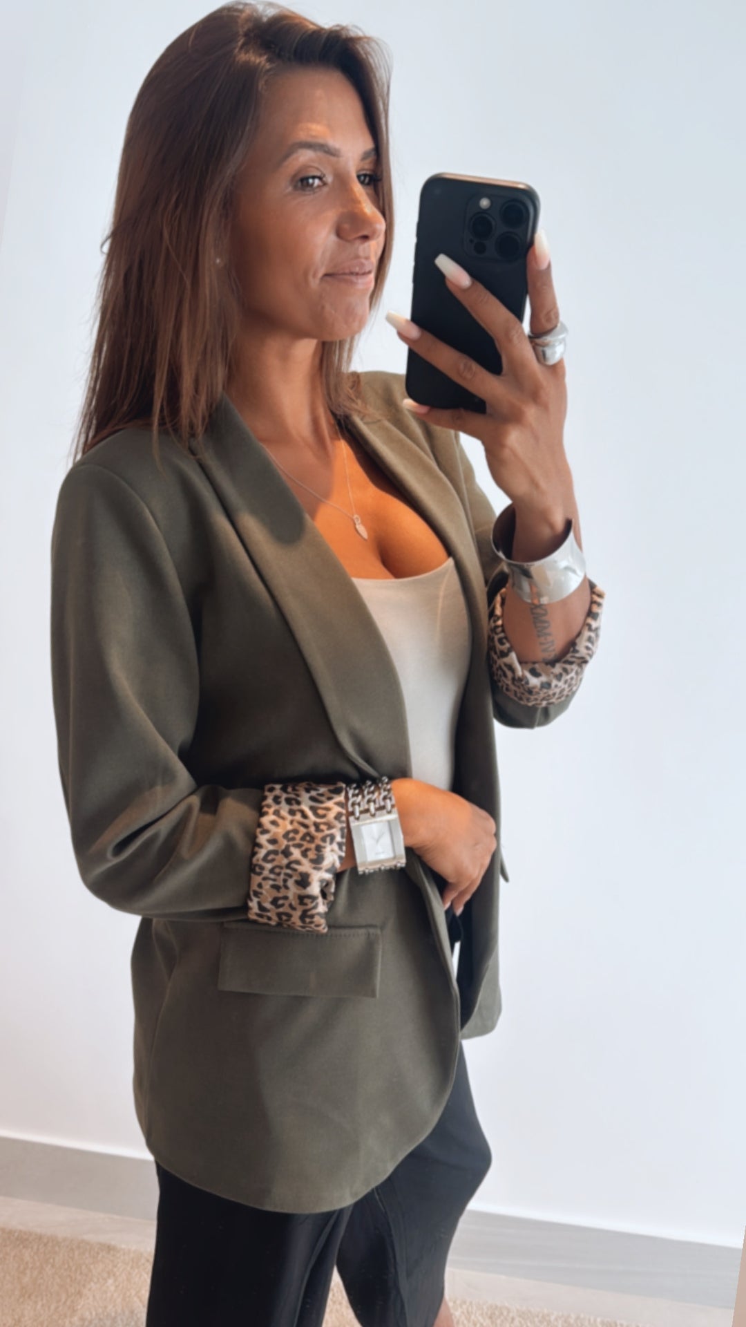 weicher Blazer mit Leo Akzenten / khaki Art. 8037