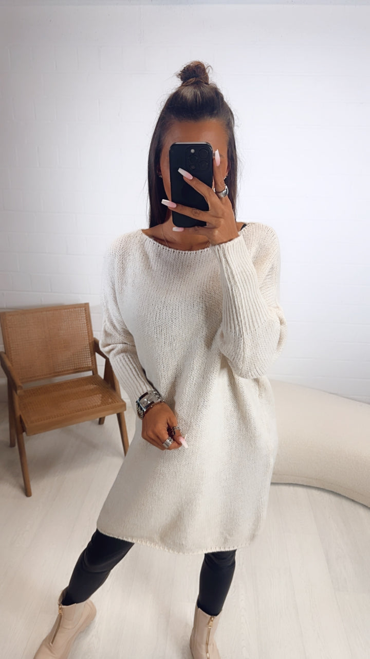 Strick Long Pullover / Kleid mit engeren Ärmeln / wollweiss Art. 7966