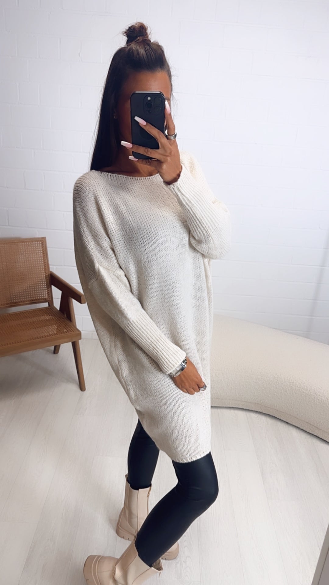 Strick Long Pullover / Kleid mit engeren Ärmeln / wollweiss Art. 7966