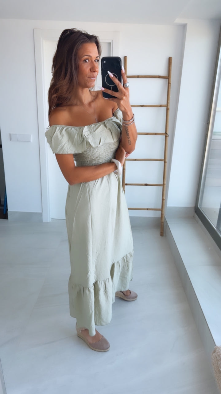 Off-Shoulder Volant Kleid mit gerafften Details / salbei Art.15173