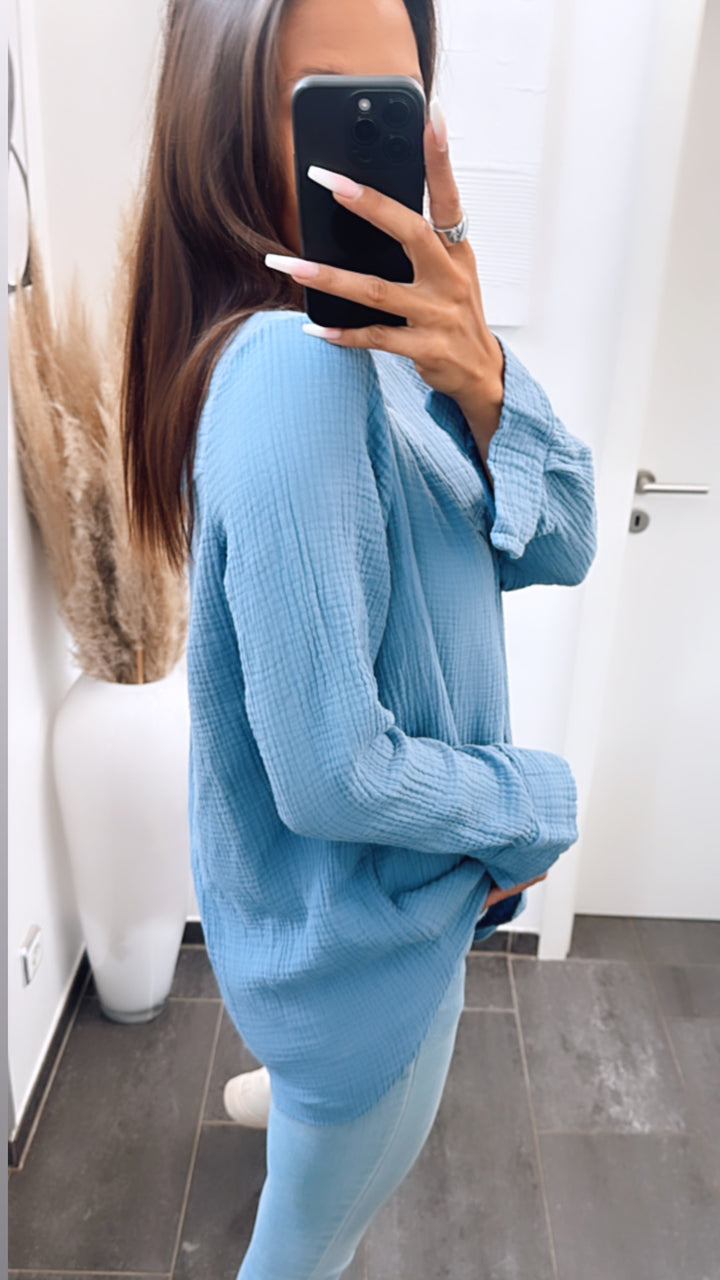 Musselin Bluse ohne Knöpfe / taubenblau Art. 6797
