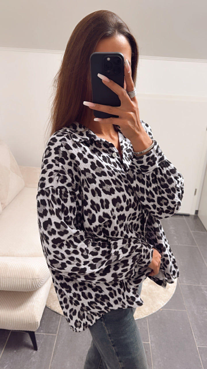 KURZE Oversize Musselin Bluse / Leo grau Art. 7002